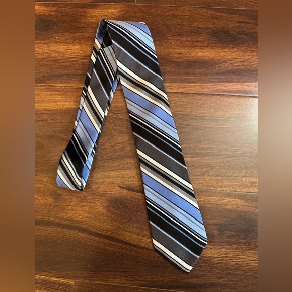 MICHAEL KORS Silk Striped Blue and Black Men's Tie - Picture 7 of 10